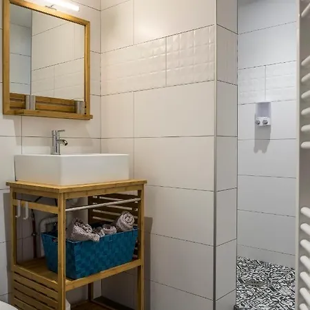 Appartement Cosy Face A La Basilique Saint Remi Reims Exterior photo
